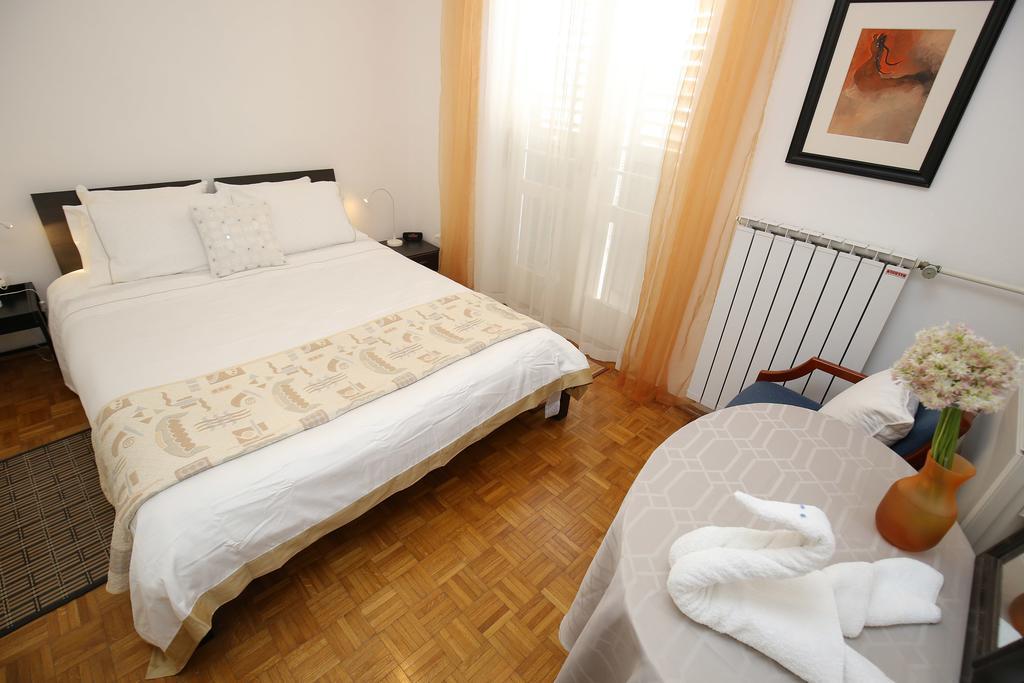 Prokonzul 2Br Apartment In Old Town Zadar Buitenkant foto